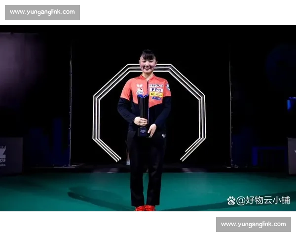 奖杯递向白发父!张本美和夺冠,藏着 55 岁老爹 20 年的苦与光 奖杯递向白发父!张本美和夺冠,藏着 55 岁老爹 20 年的苦与光