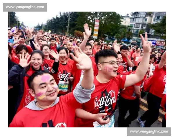 成马开跑,中粮可口可乐四川跑团红动赛道 成马开跑,中粮可口可乐四川跑团红动赛道