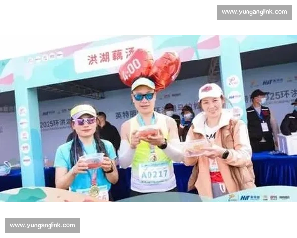 冠军挑担藕，热搜炸锅！2025 洪湖马拉松凭土味出圈