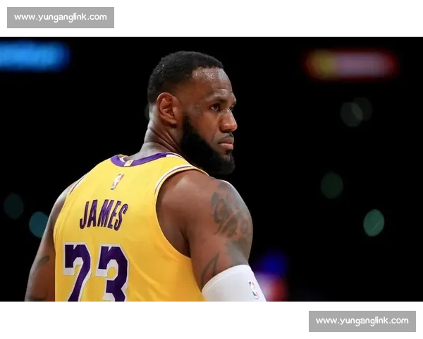 湖人鏖战小牛焦点对决东西豪强正面对抗引爆全场巅峰期待