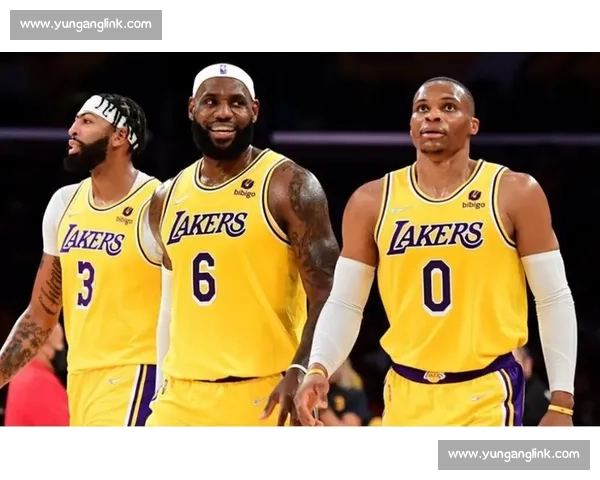 湖人对决勇士全场回放高清呈现经典对抗巅峰时刻球星对飙战术博弈震撼瞬间